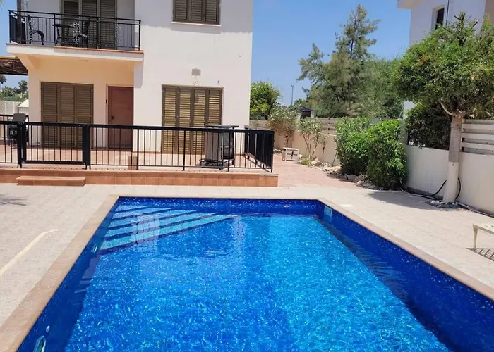 Marina Luxury - Diamond Айя-Напа